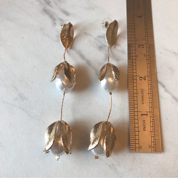 Lady May Earrings - Picture 3 of 3